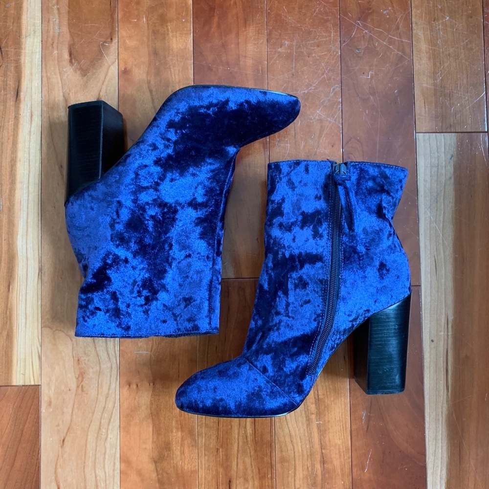 ✅SOLD✅ Rebecca Minkoff Bojana Velvet Bootie